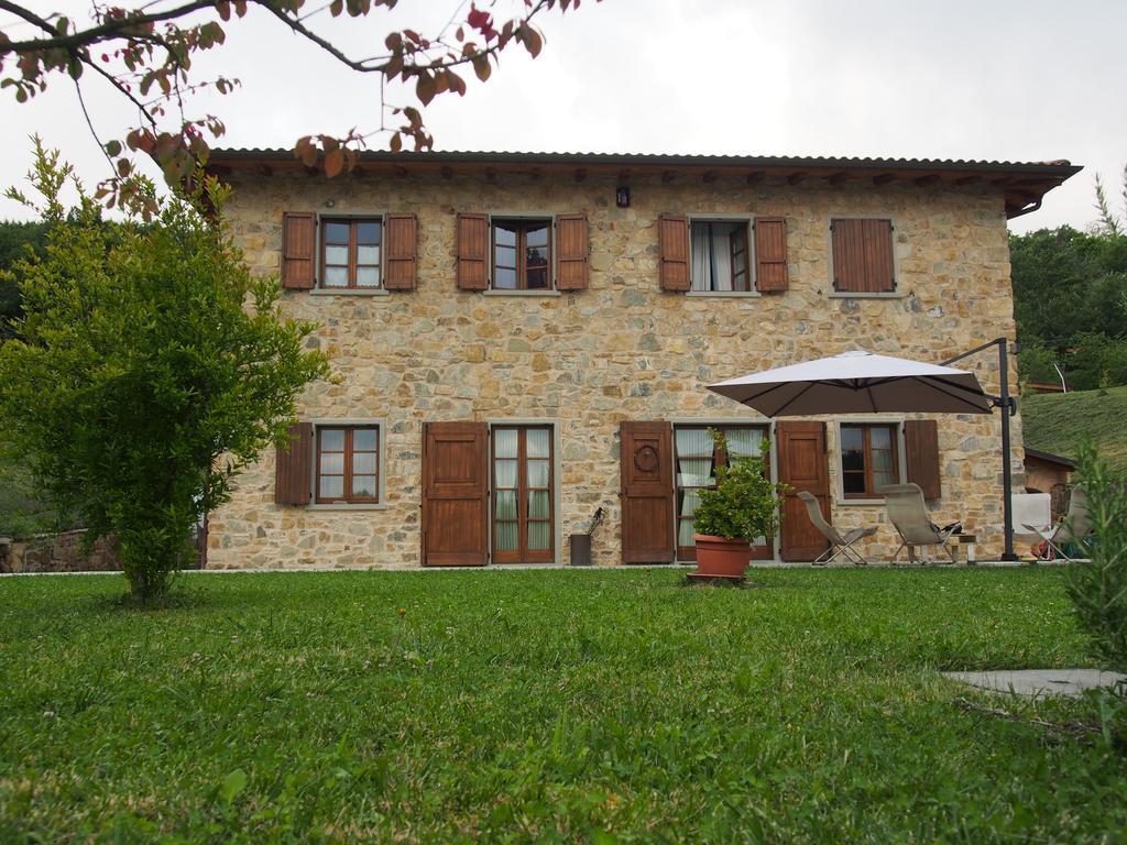 Il Giardino Di Rosmarino Bed and Breakfast Pontremoli Exteriör bild