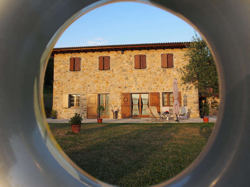 Il Giardino Di Rosmarino Bed and Breakfast Pontremoli Exteriör bild