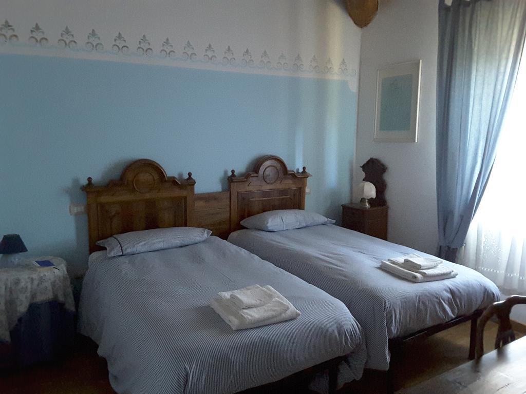 Il Giardino Di Rosmarino Bed and Breakfast Pontremoli Exteriör bild